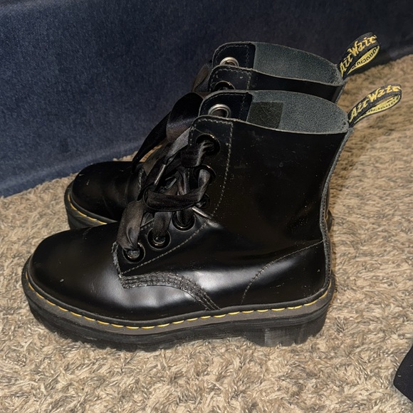 Women’s Dr. Martens Molly Boots - Picture 3 of 8